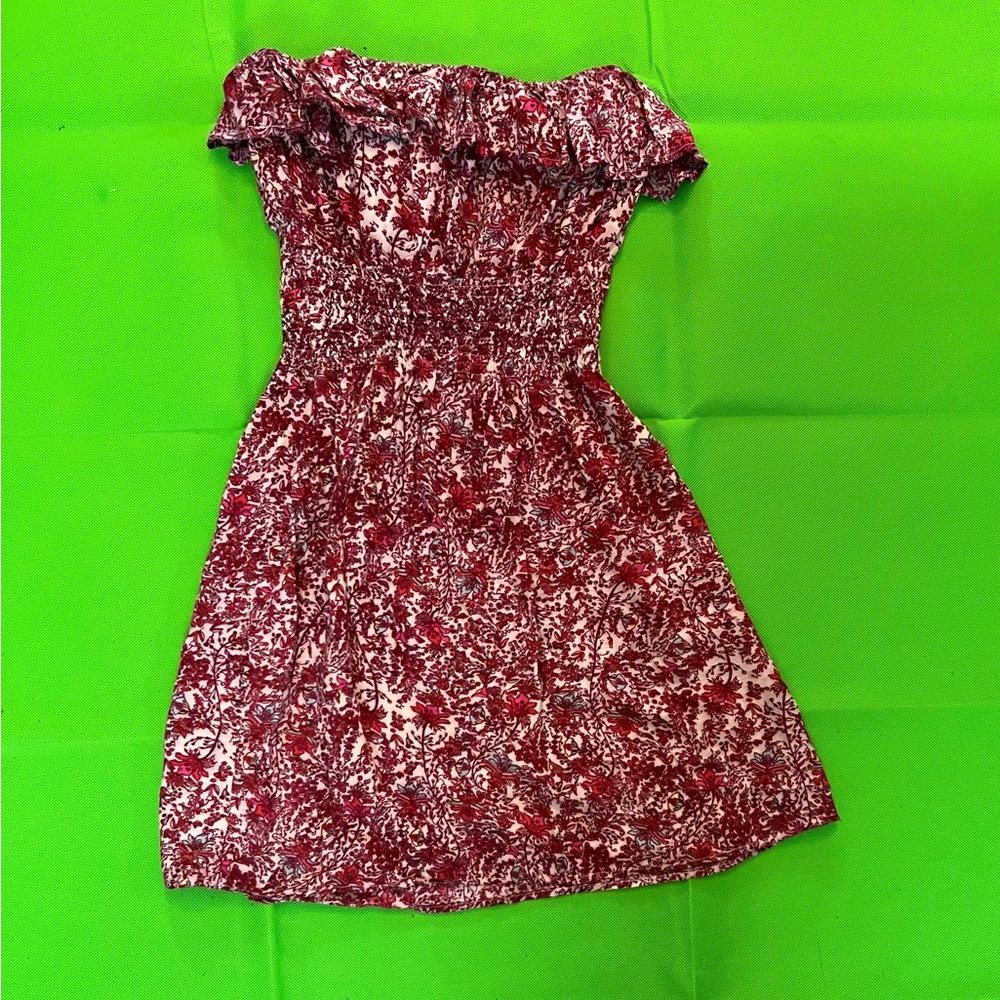Elegant Strapless Floral Dress in Red